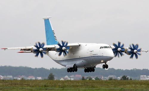 烏克蘭與俄羅斯聯合研制的安70中型運輸機