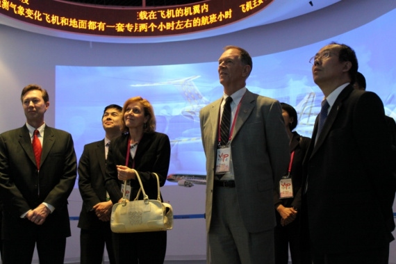 美國聯邦航空局長RandolphBabbitt參觀中國航空館后展區(2)