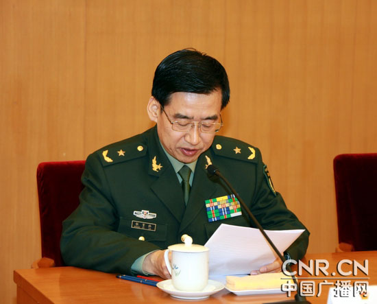 國防科學技術大學校長張育林代表進行大會發言，就提高國防科技自主創新能力提出5點建議。中廣軍事記者陶宏祥攝影