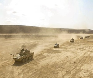 我駐吉布提保障基地組織火炮實(shí)彈射擊訓(xùn)練